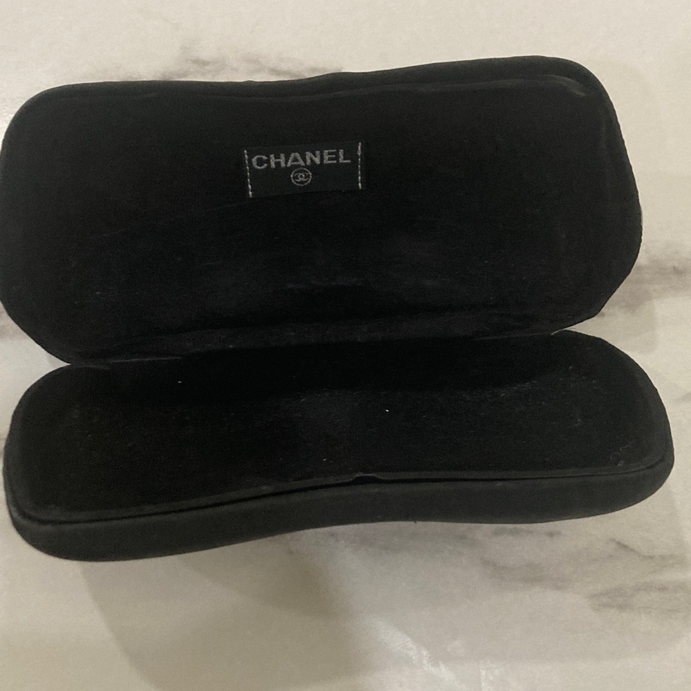 CHANEL Elegant Black Eyewear Case